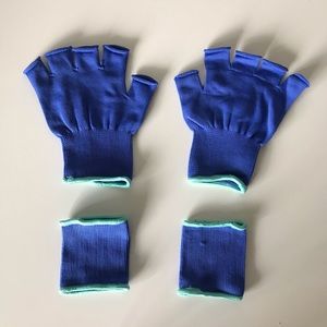 Exercise Gloves & Wristband
